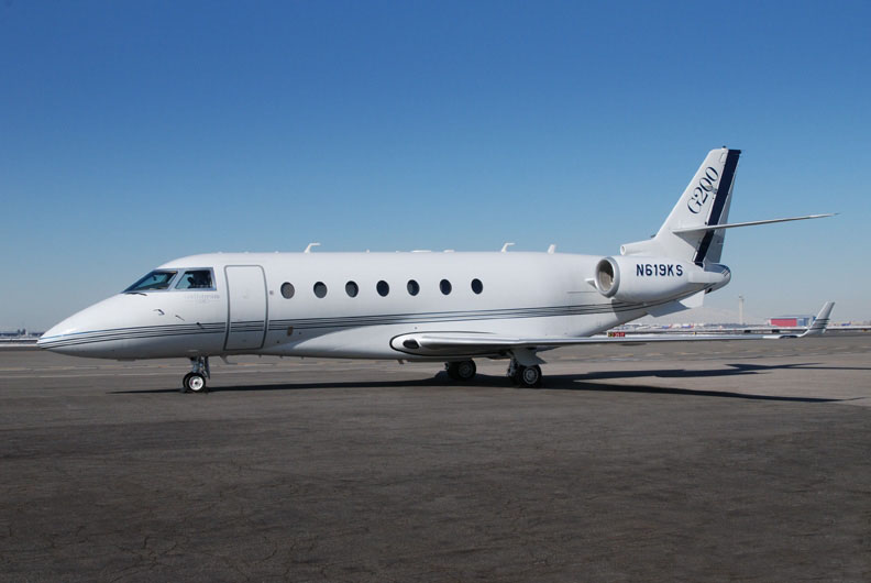 charter flight Gulf stream 200